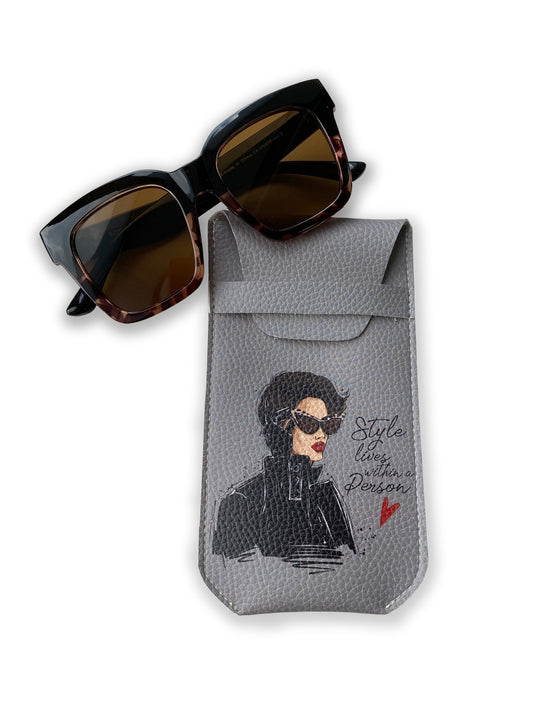 Футляр на окуляри - Stylish girl in glasses - Gisolo