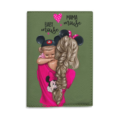 Обкладинка на паспорт Baby mouse(girl) and Mama mouse(blond) - Gisolo