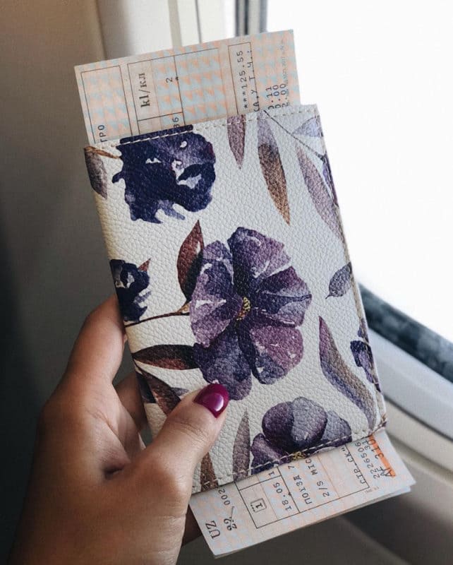 Обкладинка на паспорт - Фіолетові квіти - Gisolo